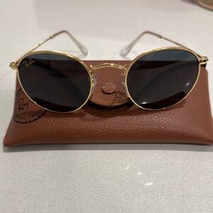 Ray-Ban Gold Frame Sunglasses with Dark Lenses